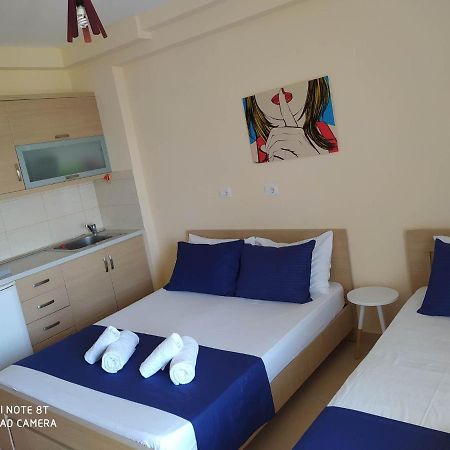 סרנדה Summer Life Apartments מראה חיצוני תמונה