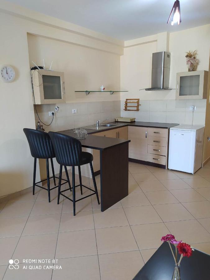 סרנדה Summer Life Apartments מראה חיצוני תמונה