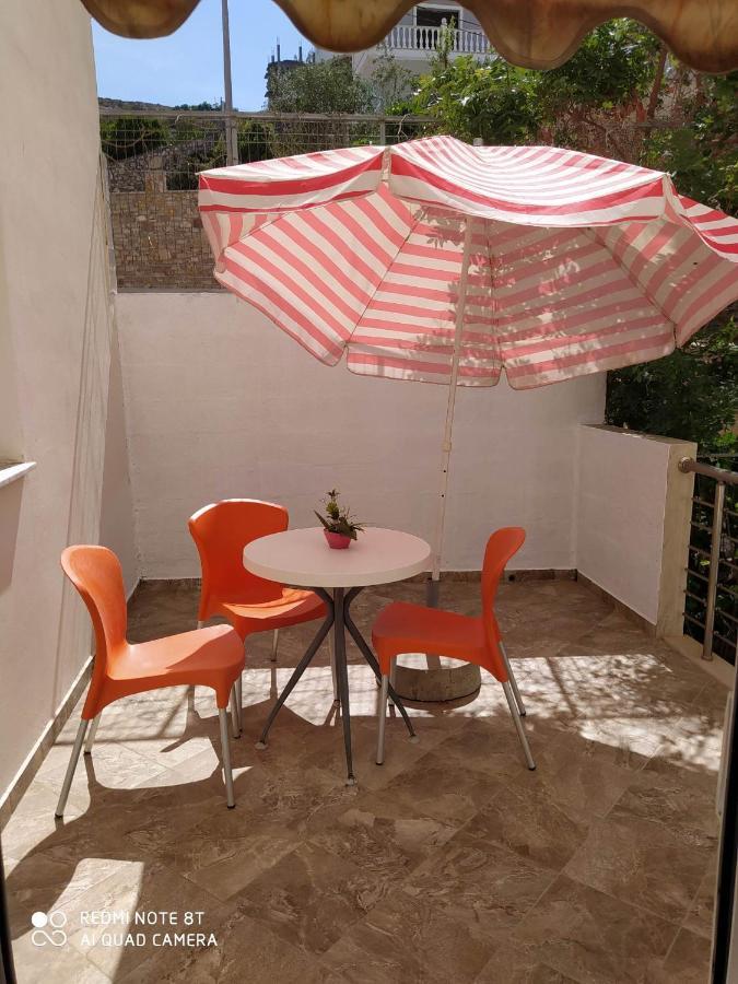 סרנדה Summer Life Apartments מראה חיצוני תמונה